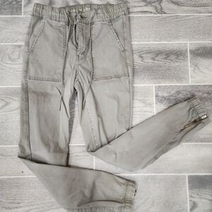 American Eagle pants